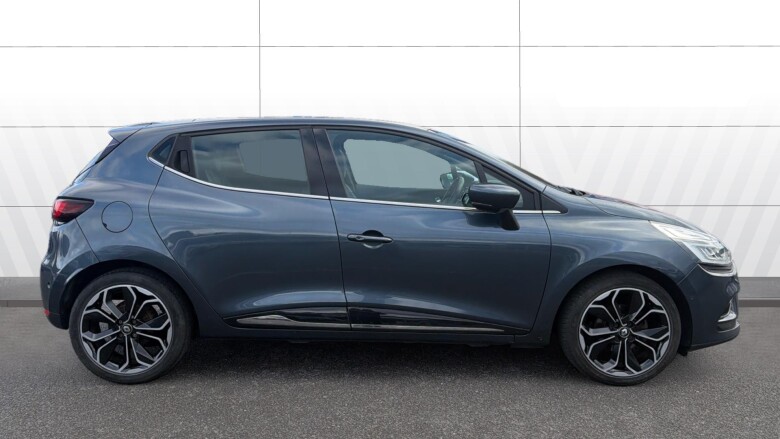 Renault Clio 0.9 TCE 90 Signature Nav 5dr Petrol Hatchback